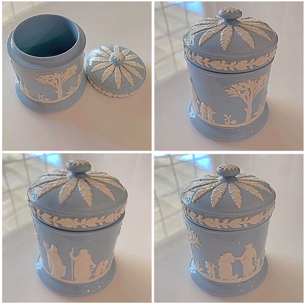 Wedgewood Embossed Queens Ware Bowl